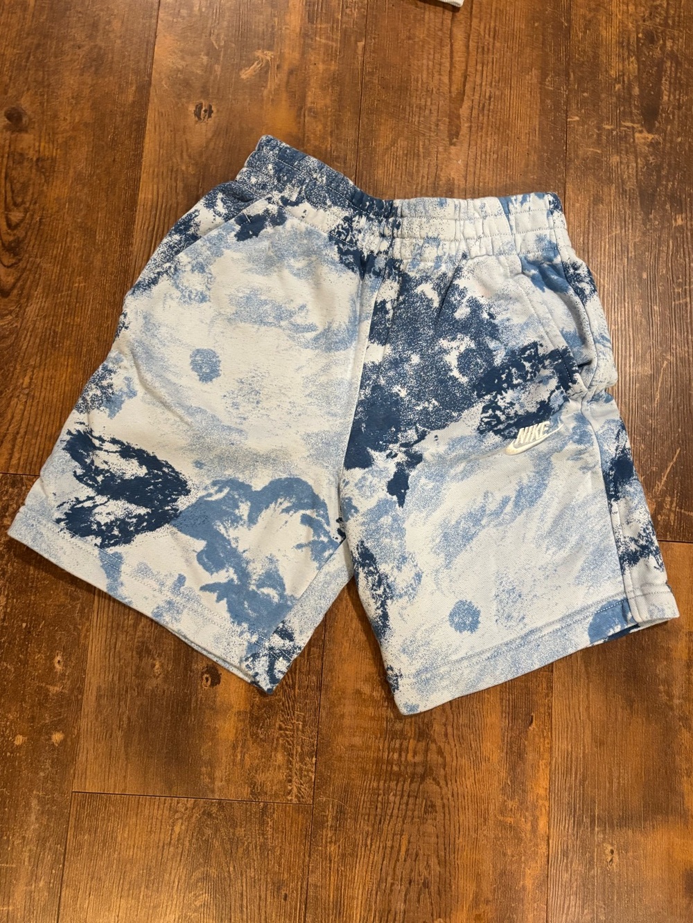 Nike Blue and Light Gray Tie-Dye Hoodie + Shorts Set - Picture 2 of 5